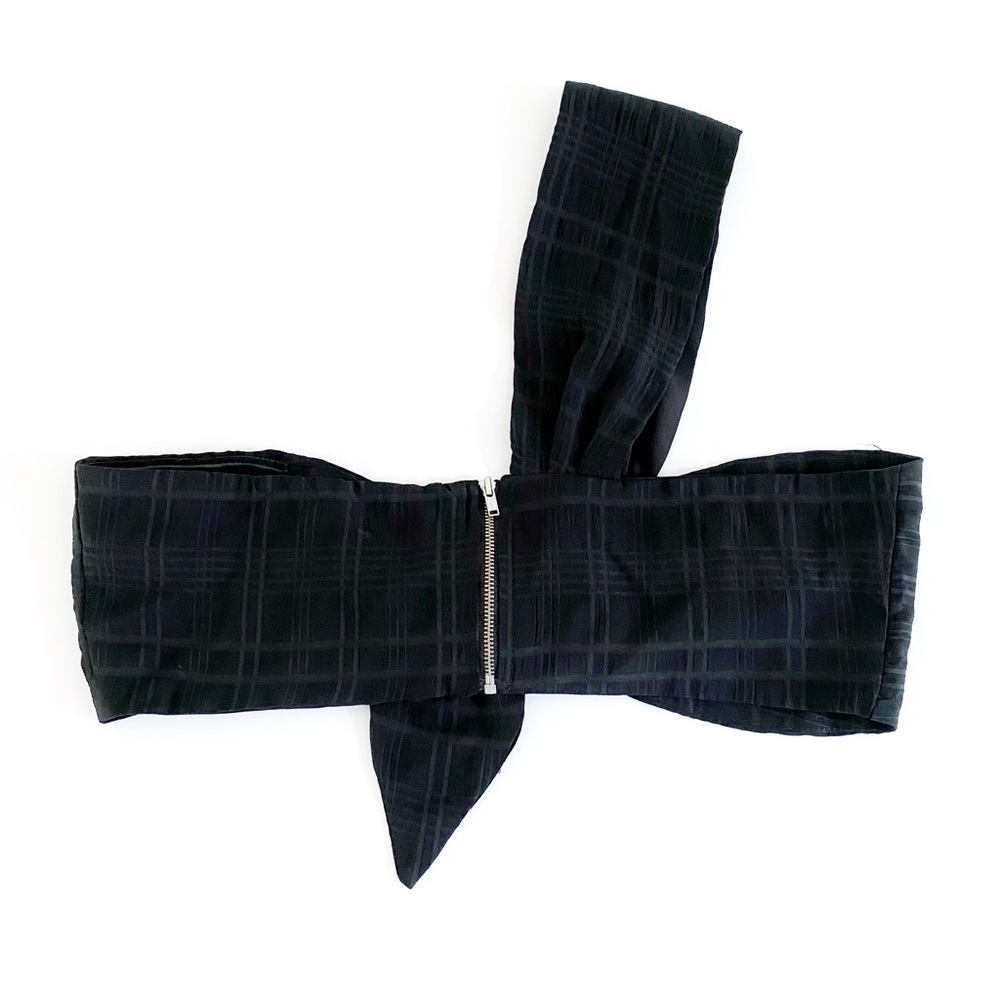 SEVEN WONDERS BLACK MARBELLA SINGLE STRAP FRONT KNOT CROP TOP - Picture 3 of 9